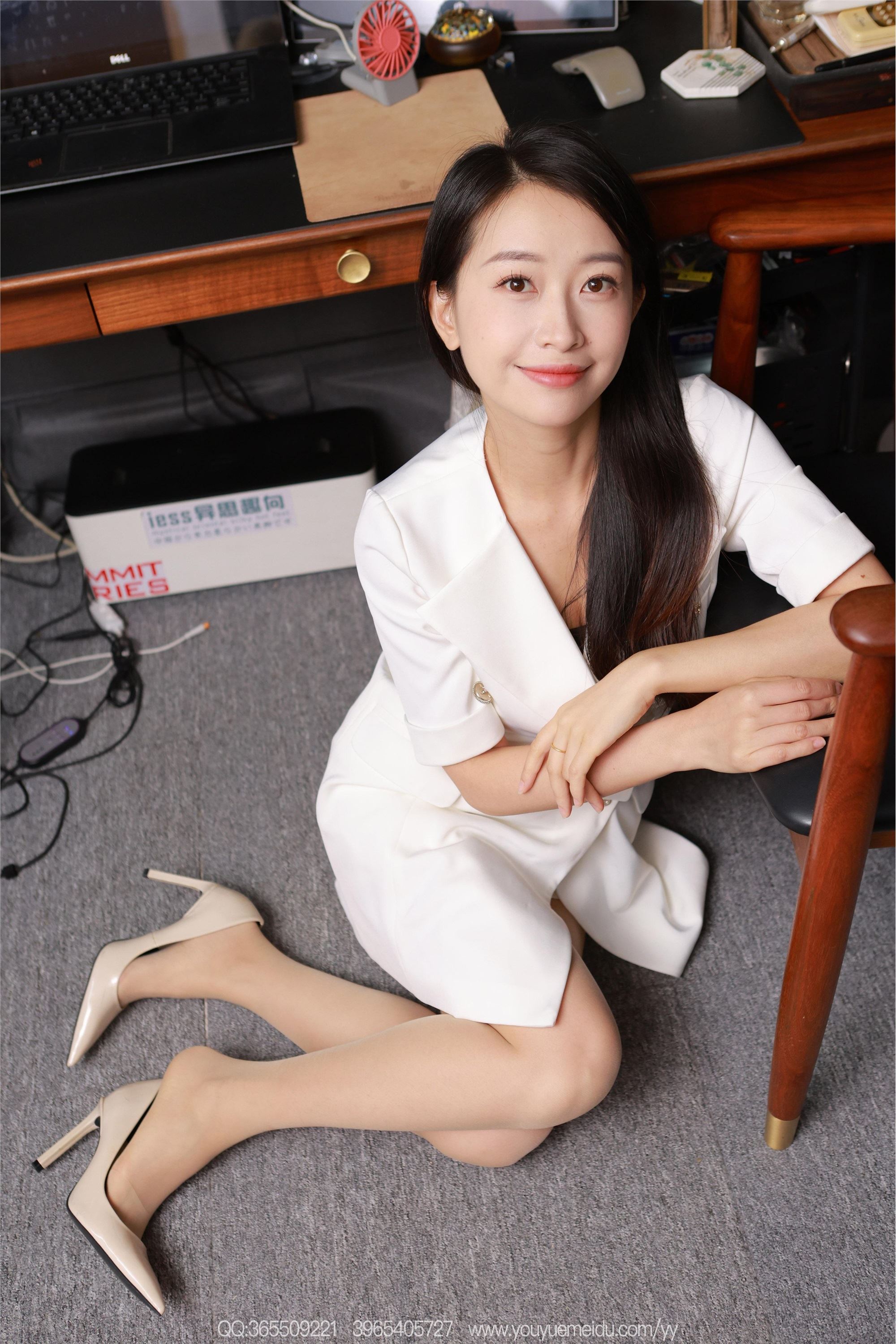 IESS异思趣向  2025.10.10 丝享家 2181 小婕《白衣天使》